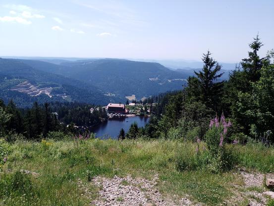 Blick von der Grinde-Hütte auf dem Mummelsee